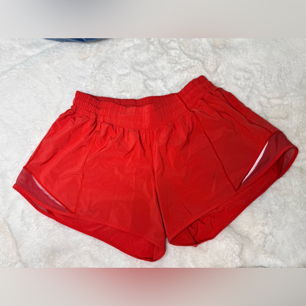 Lululemon Hotty Hot Short II Carnation Red 4", Size 8